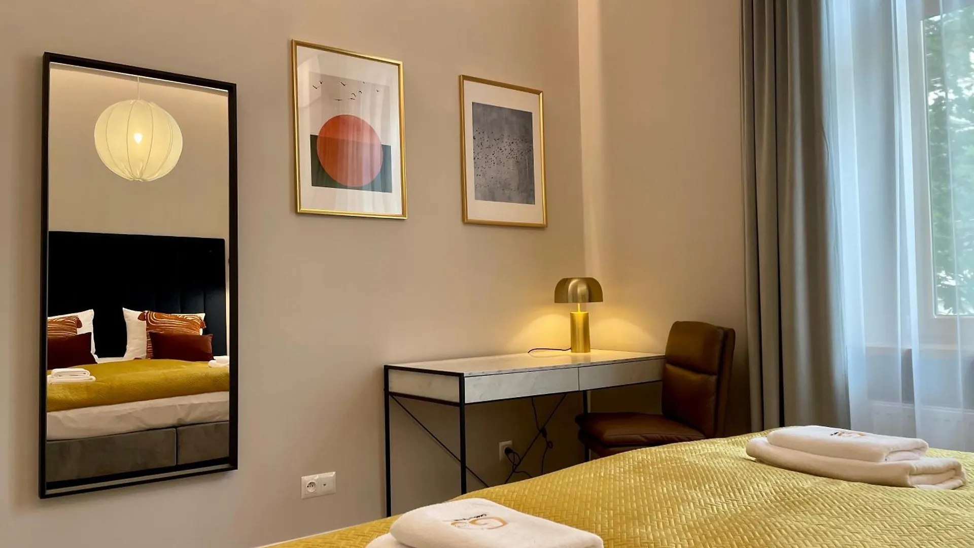 Golden Queen Apartments City Center Krakow Poland